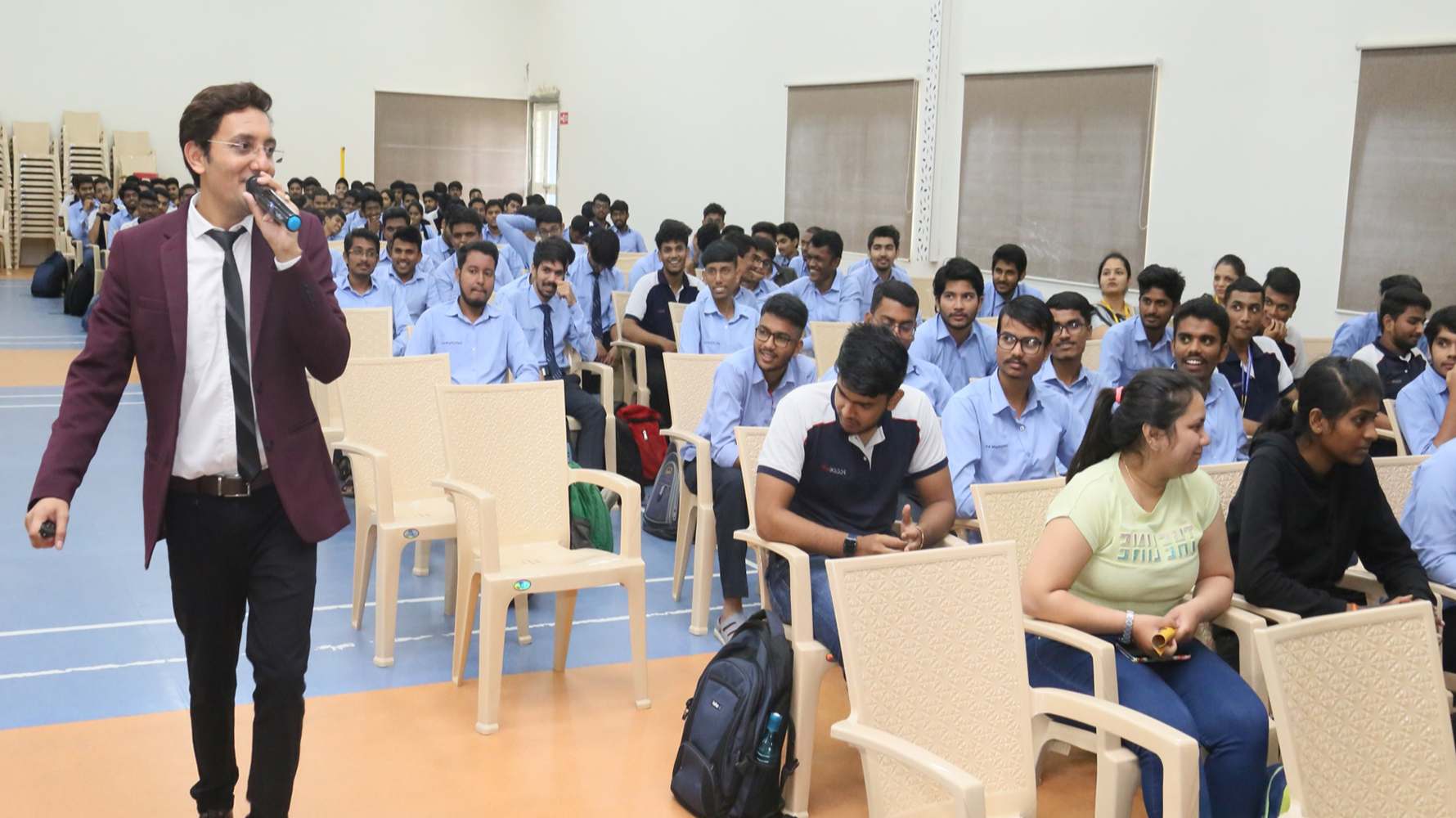 Manish Jain conducting a public speaking workshop for college students